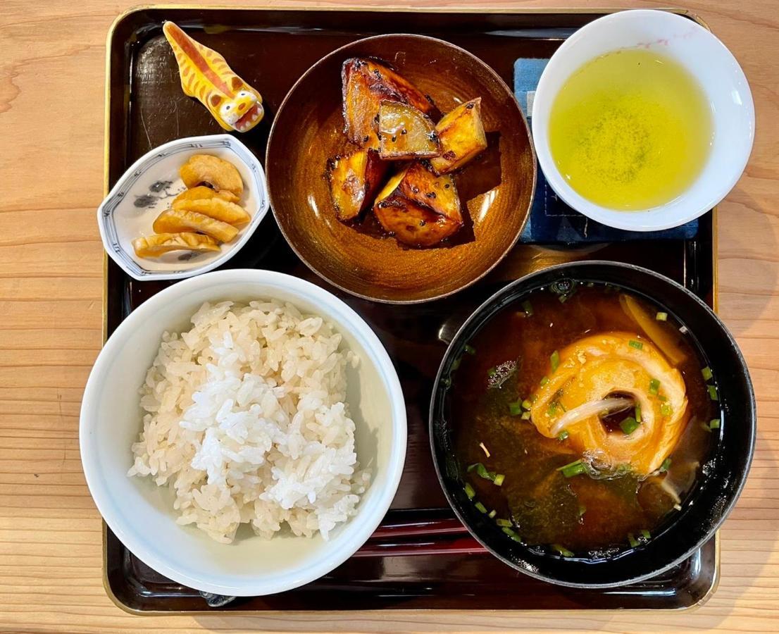 Guesthouse Kojiya 暮らしをつくる宿 旧糀屋 Fukutsu ภายนอก รูปภาพ
